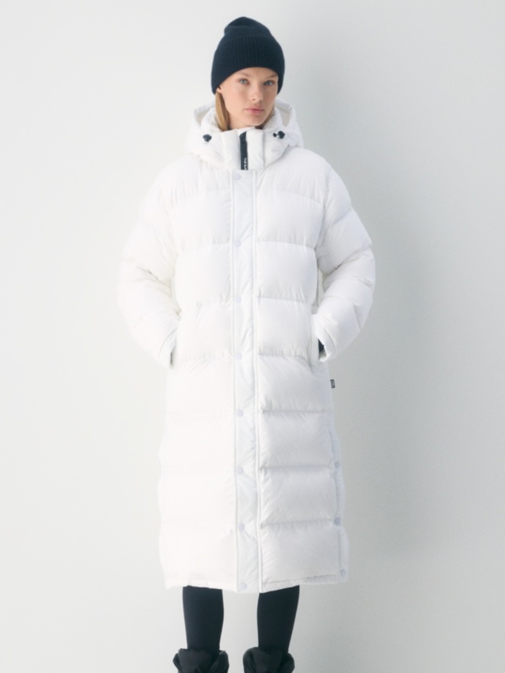 Aritzia Super Puff Long White cliMATTE™ Down Puffer Coat Winter Jacket Small/xxs